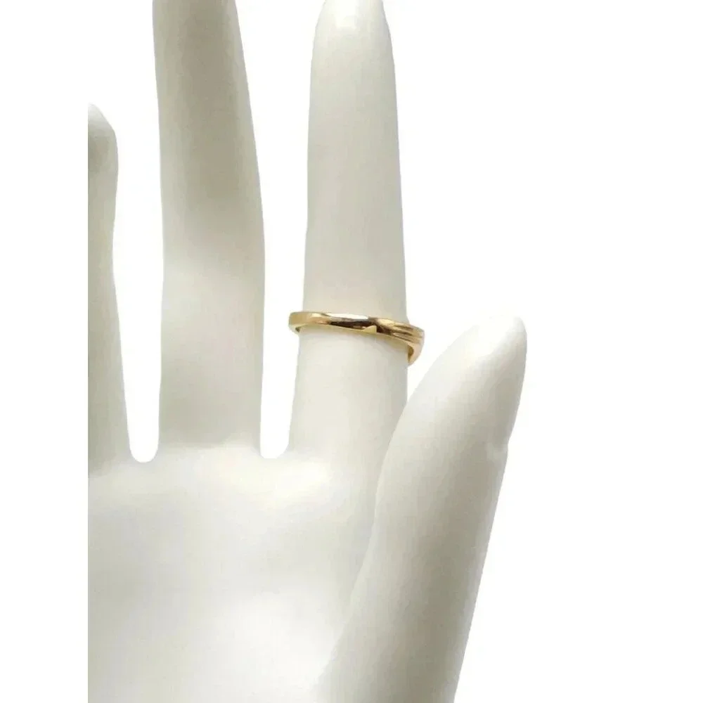Dark Blue Topaz Rhinestone Cocktail Ring Gold Tone Size 7 Vintage